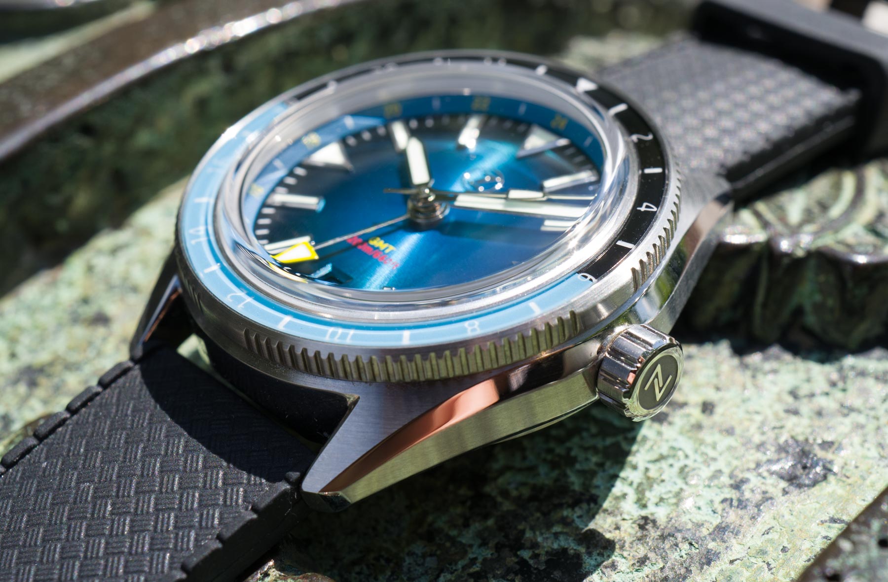 Watch Review: Zelos Horizons V2 GMT 200m Teal Wrist Time Reviews 