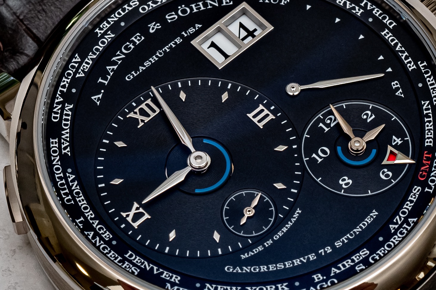 In-Depth Hands-On: A. Lange & Söhne Lange 1 Time Zone Caliber L141.1 Hands-On 