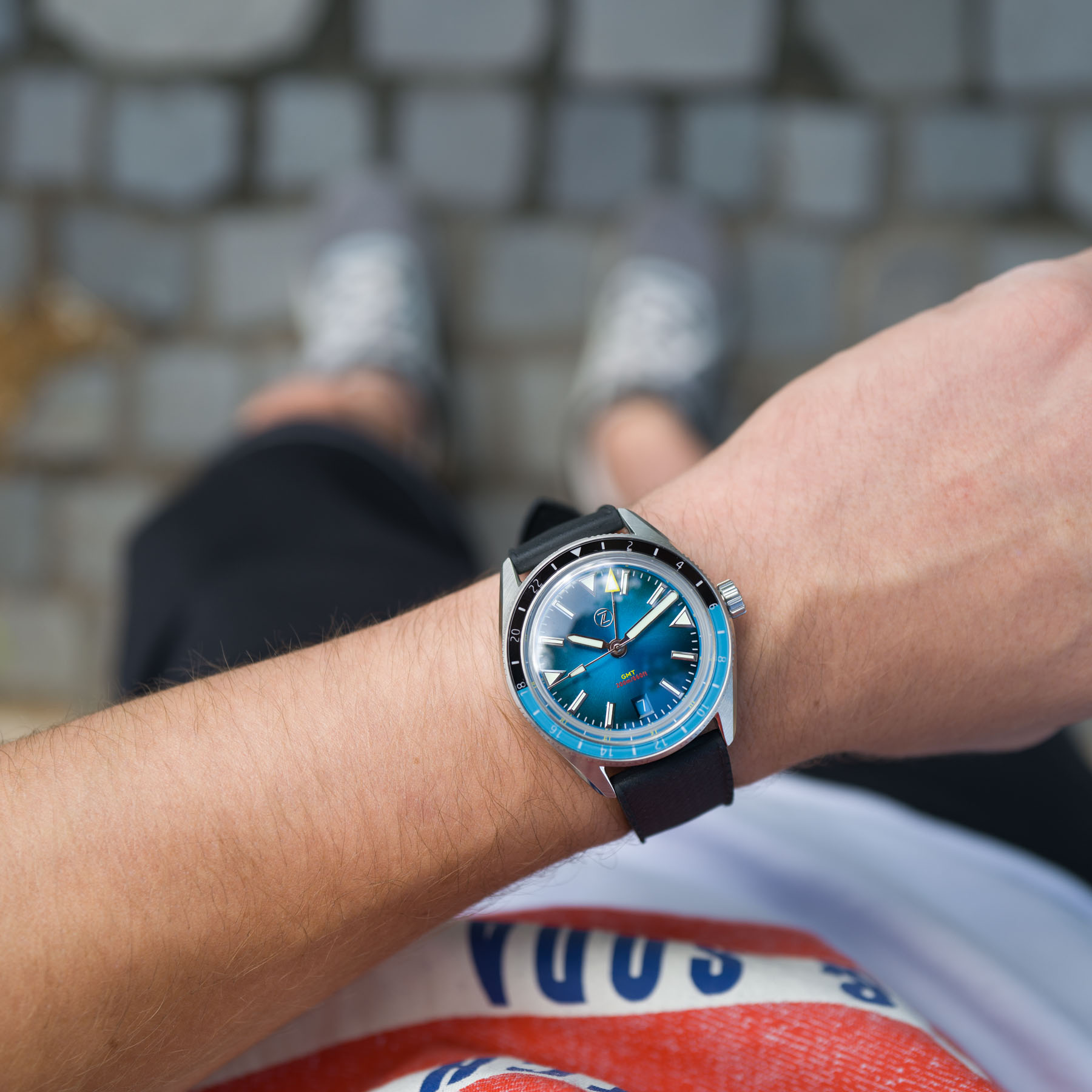 Watch Review: Zelos Horizons V2 GMT 200m Teal Wrist Time Reviews 