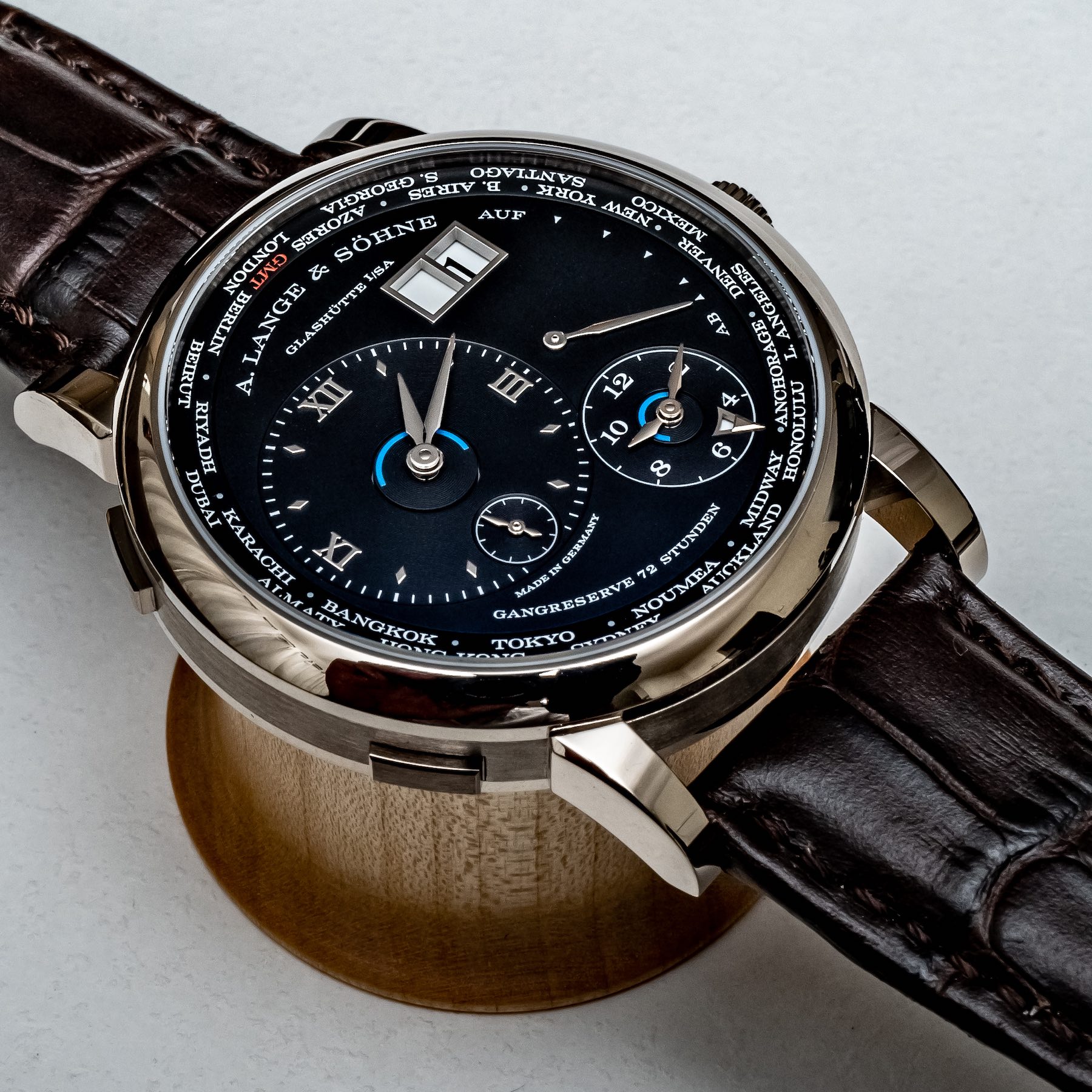 In-Depth Hands-On: A. Lange & Söhne Lange 1 Time Zone Caliber L141.1 Hands-On 