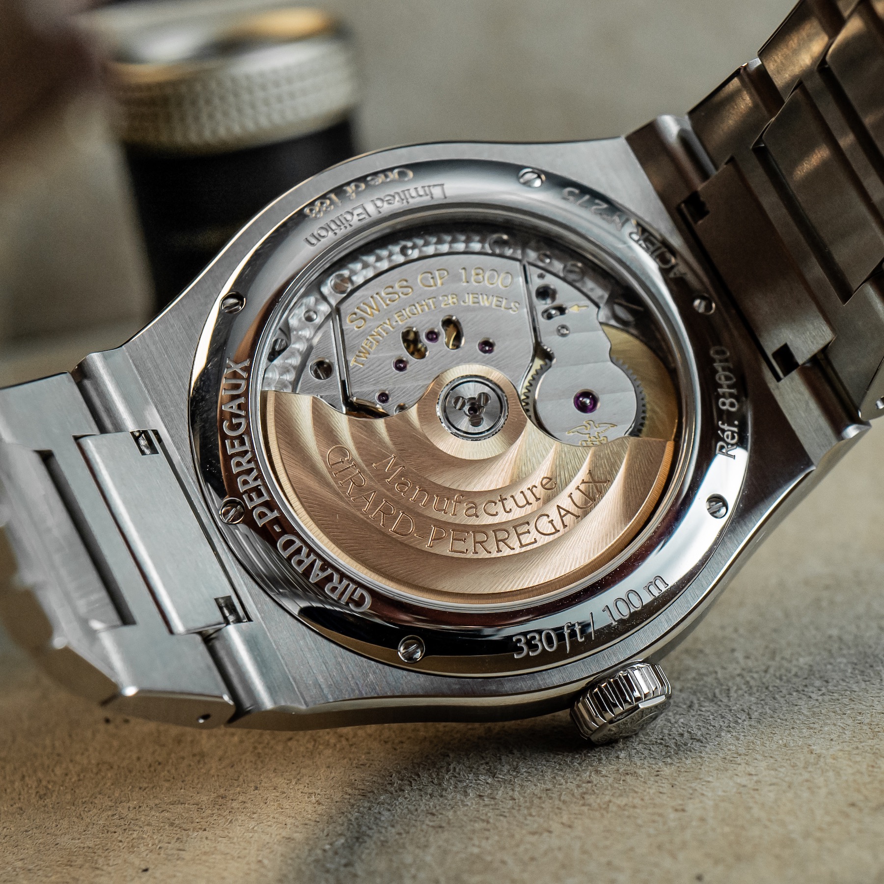 Hands-On Debut: Girard-Perregaux Laureato Infinity 42mm Hands-On 