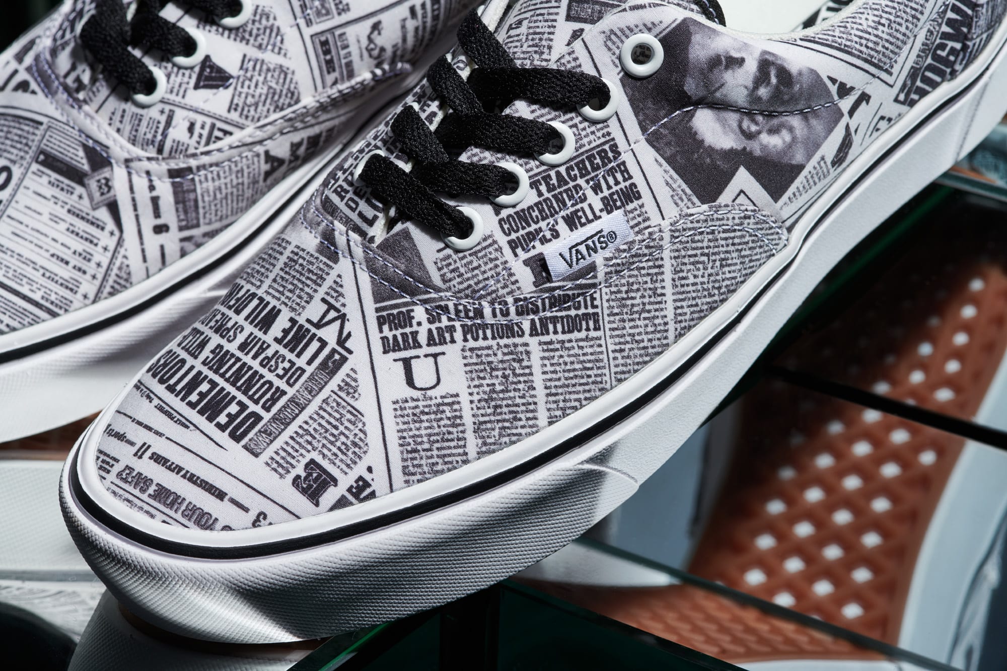 Harry Potter x Vans Era 'Daily Prophet' (Detail)