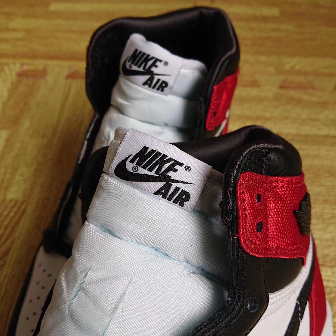 WMNS Air Jordan 1 'Satin Black Toe' (Tongue)