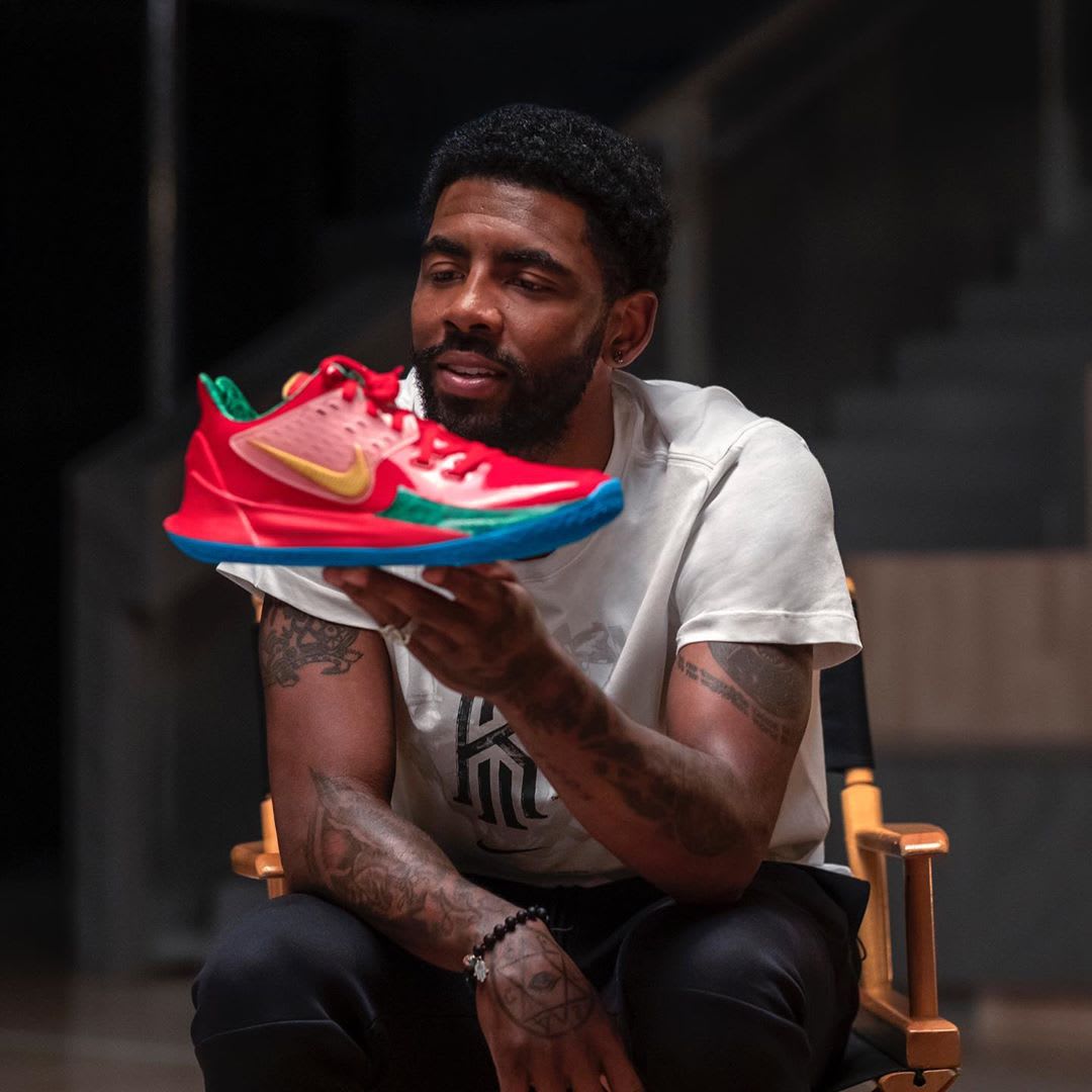 Spongebob x Nike Kyrie Low 2 'Mr. Krabs'