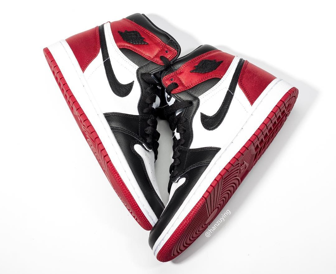 Air Jordan 1 Satin Women's 'Black Toe'