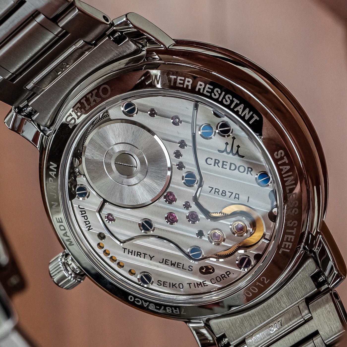 Hands-On: Seiko Credor GCLP995 'Big Date' Manual-Wind Spring-Drive Watch Hands-On 