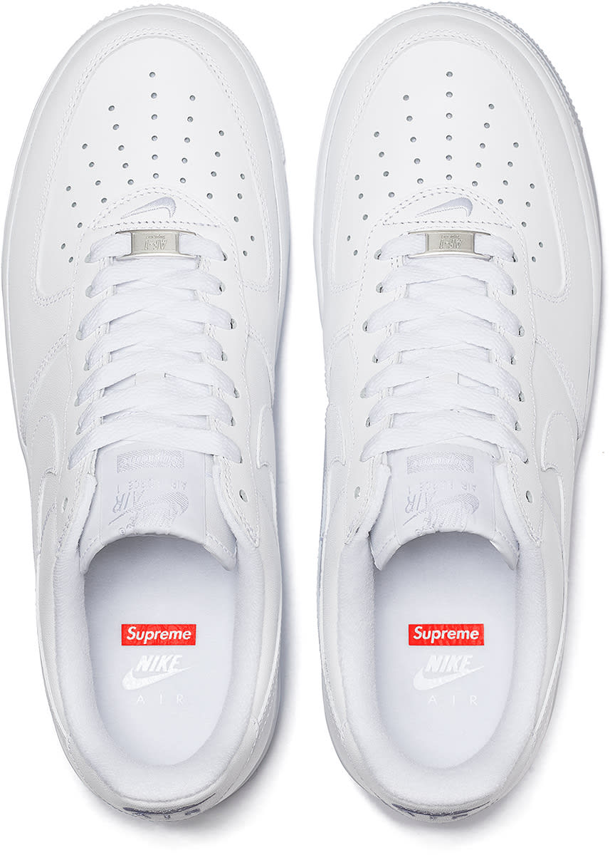 supreme-nike-air-force-1-low-white-2020-top