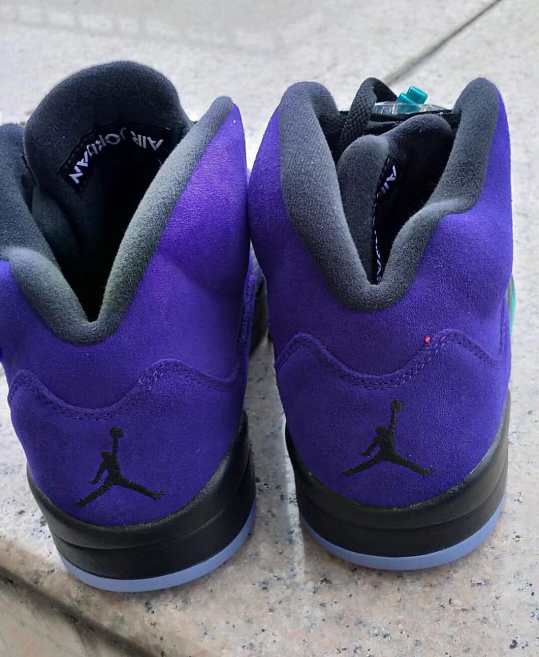 Air Jordan 5 Retro 'Alternate Grape' 136027-500 Heel