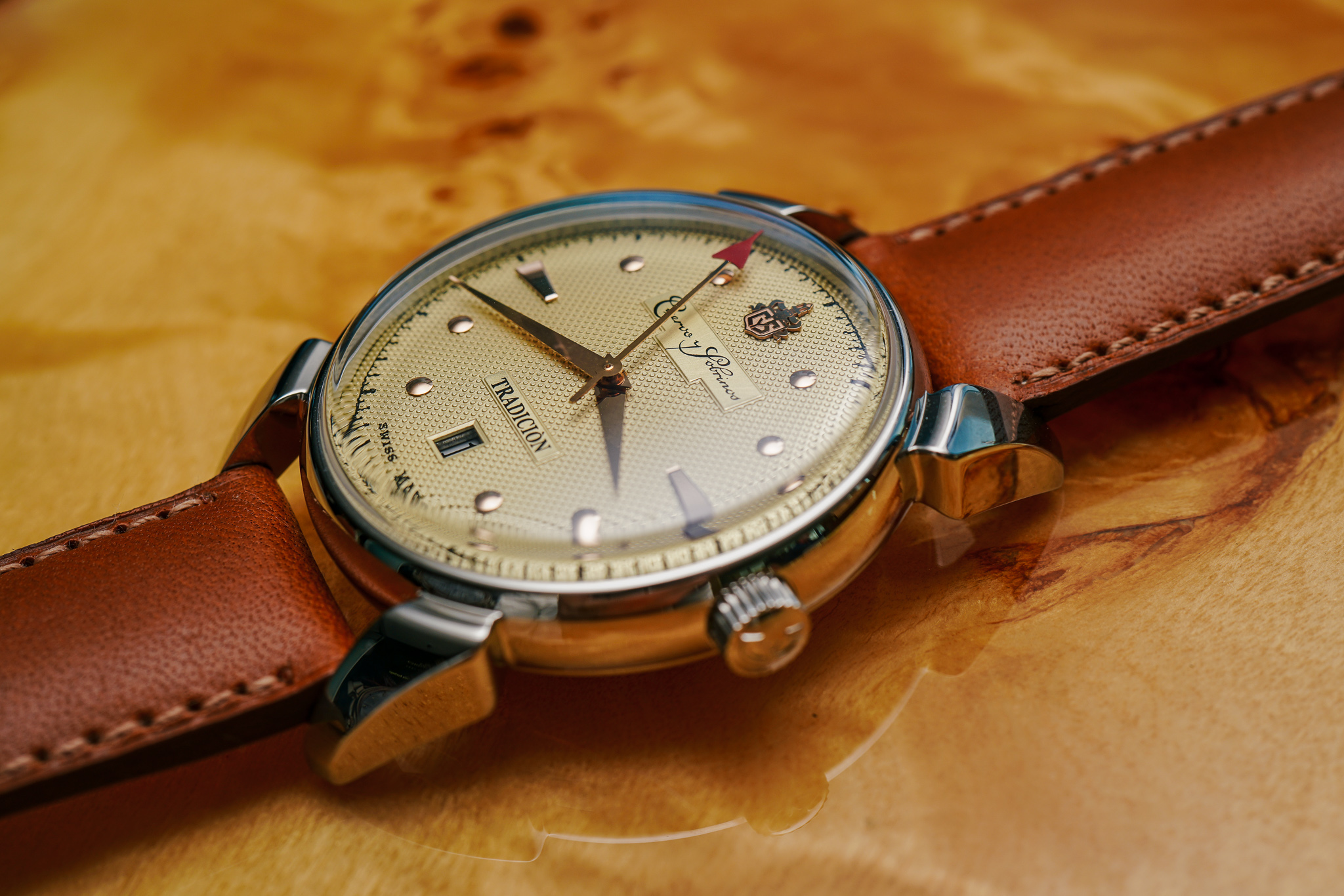 Hands-On: Cuervo y Sobrinos Historiador Tradición Watch Hands-On 