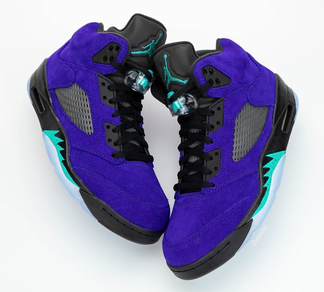 Air Jordan 5 Retro 'Alternate Grape' 136027-500 Side